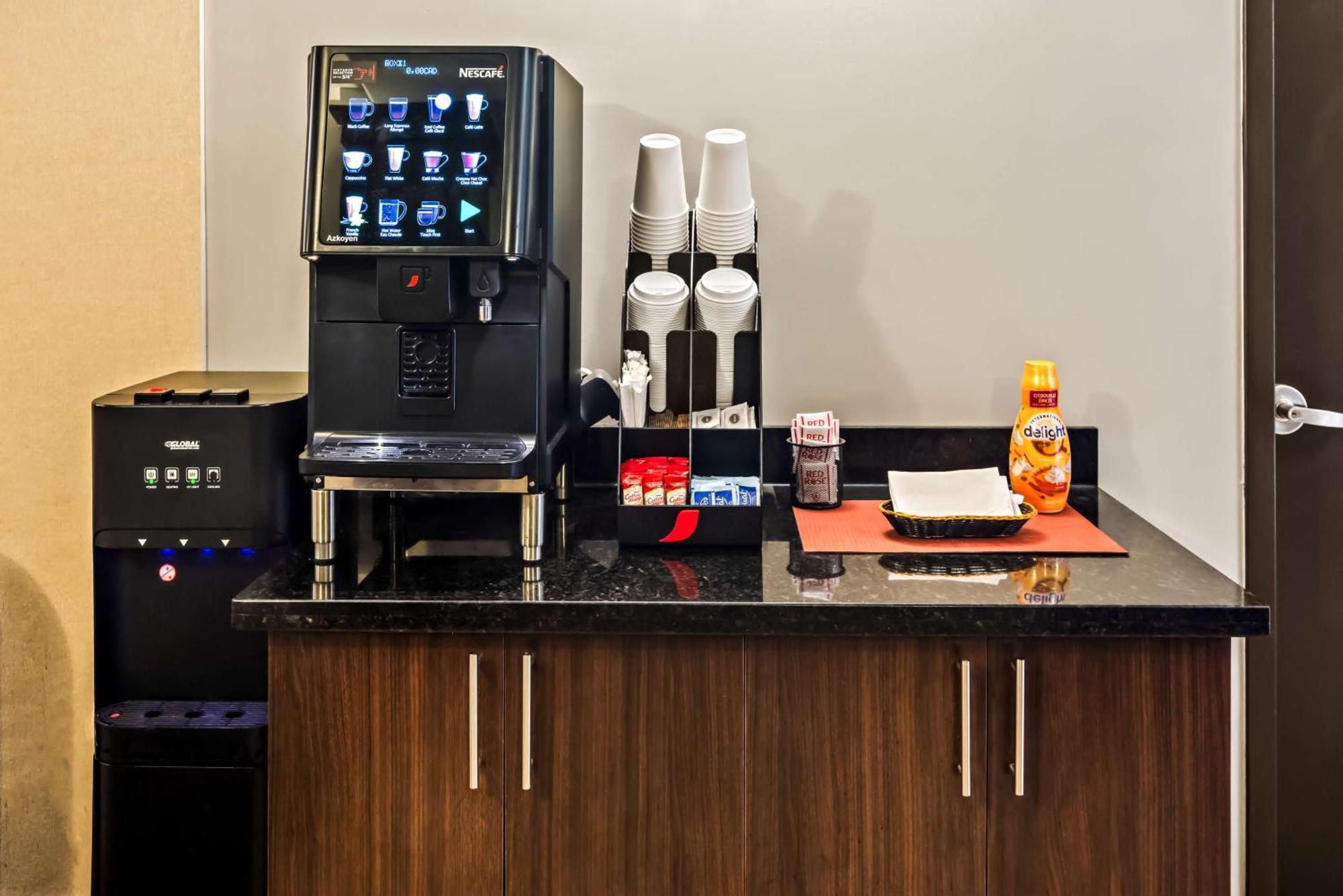 Best Western Plus Pitt Meadows Inn & Suites מראה חיצוני תמונה